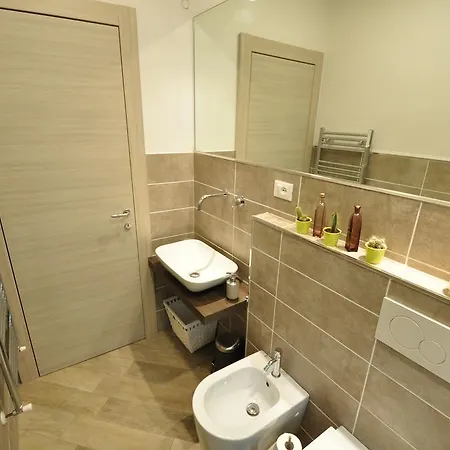 The Lighthouse アパート *