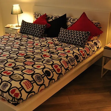 The Lighthouse Λα Σπέτσια